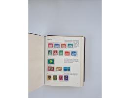 1850/1990, meist gestempelte und teils postfrische Sammlung ab Strubel und Helvetia, dabei u.a. Bl. 2 gestempelt, Bl. 5 postf