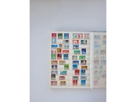 1850/1990, meist gestempelte und teils postfrische Sammlung ab Strubel und Helvetia, dabei u.a. Bl. 2 gestempelt, Bl. 5 postf