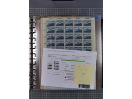 1900/23, reichhaltige und umfangreiche Bogensammlung in 9 Alben, vielfach spezialisiert nach Plattennummern, Farben und Typen