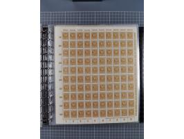 1900/23, reichhaltige und umfangreiche Bogensammlung in 9 Alben, vielfach spezialisiert nach Plattennummern, Farben und Typen