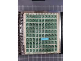 1900/23, reichhaltige und umfangreiche Bogensammlung in 9 Alben, vielfach spezialisiert nach Plattennummern, Farben und Typen