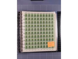 1900/23, reichhaltige und umfangreiche Bogensammlung in 9 Alben, vielfach spezialisiert nach Plattennummern, Farben und Typen