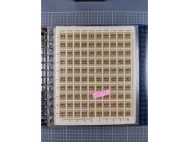 1900/23, reichhaltige und umfangreiche Bogensammlung in 9 Alben, vielfach spezialisiert nach Plattennummern, Farben und Typen