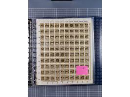 1900/23, reichhaltige und umfangreiche Bogensammlung in 9 Alben, vielfach spezialisiert nach Plattennummern, Farben und Typen