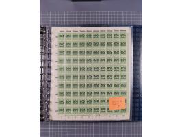 1900/23, reichhaltige und umfangreiche Bogensammlung in 9 Alben, vielfach spezialisiert nach Plattennummern, Farben und Typen