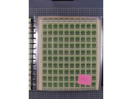 1900/23, reichhaltige und umfangreiche Bogensammlung in 9 Alben, vielfach spezialisiert nach Plattennummern, Farben und Typen