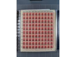 1900/23, reichhaltige und umfangreiche Bogensammlung in 9 Alben, vielfach spezialisiert nach Plattennummern, Farben und Typen