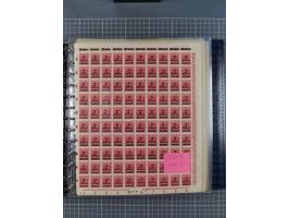 1900/23, reichhaltige und umfangreiche Bogensammlung in 9 Alben, vielfach spezialisiert nach Plattennummern, Farben und Typen