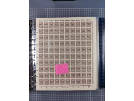 1900/23, reichhaltige und umfangreiche Bogensammlung in 9 Alben, vielfach spezialisiert nach Plattennummern, Farben und Typen