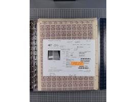 1900/23, reichhaltige und umfangreiche Bogensammlung in 9 Alben, vielfach spezialisiert nach Plattennummern, Farben und Typen