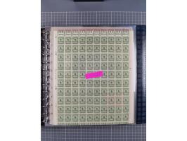 1900/23, reichhaltige und umfangreiche Bogensammlung in 9 Alben, vielfach spezialisiert nach Plattennummern, Farben und Typen