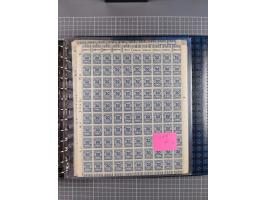 1900/23, reichhaltige und umfangreiche Bogensammlung in 9 Alben, vielfach spezialisiert nach Plattennummern, Farben und Typen