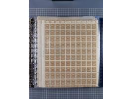 1900/23, reichhaltige und umfangreiche Bogensammlung in 9 Alben, vielfach spezialisiert nach Plattennummern, Farben und Typen