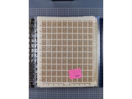 1900/23, reichhaltige und umfangreiche Bogensammlung in 9 Alben, vielfach spezialisiert nach Plattennummern, Farben und Typen