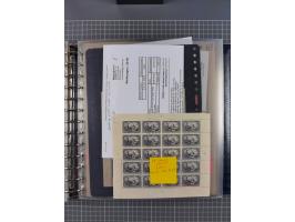 1900/23, reichhaltige und umfangreiche Bogensammlung in 9 Alben, vielfach spezialisiert nach Plattennummern, Farben und Typen