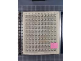 1900/23, reichhaltige und umfangreiche Bogensammlung in 9 Alben, vielfach spezialisiert nach Plattennummern, Farben und Typen