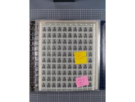 1900/23, reichhaltige und umfangreiche Bogensammlung in 9 Alben, vielfach spezialisiert nach Plattennummern, Farben und Typen