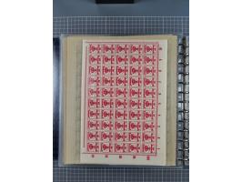 1900/23, reichhaltige und umfangreiche Bogensammlung in 9 Alben, vielfach spezialisiert nach Plattennummern, Farben und Typen