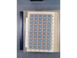 1900/23, reichhaltige und umfangreiche Bogensammlung in 9 Alben, vielfach spezialisiert nach Plattennummern, Farben und Typen