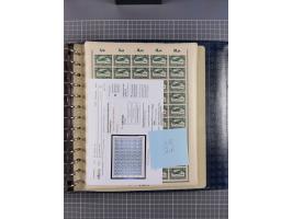 1900/23, reichhaltige und umfangreiche Bogensammlung in 9 Alben, vielfach spezialisiert nach Plattennummern, Farben und Typen