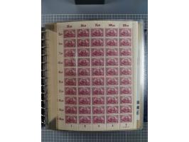 1900/23, reichhaltige und umfangreiche Bogensammlung in 9 Alben, vielfach spezialisiert nach Plattennummern, Farben und Typen