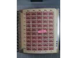 1900/23, reichhaltige und umfangreiche Bogensammlung in 9 Alben, vielfach spezialisiert nach Plattennummern, Farben und Typen