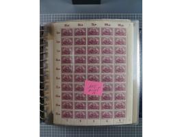 1900/23, reichhaltige und umfangreiche Bogensammlung in 9 Alben, vielfach spezialisiert nach Plattennummern, Farben und Typen