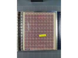 1900/23, reichhaltige und umfangreiche Bogensammlung in 9 Alben, vielfach spezialisiert nach Plattennummern, Farben und Typen