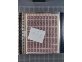 1900/23, reichhaltige und umfangreiche Bogensammlung in 9 Alben, vielfach spezialisiert nach Plattennummern, Farben und Typen