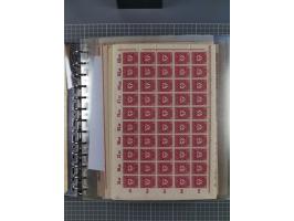 1900/23, reichhaltige und umfangreiche Bogensammlung in 9 Alben, vielfach spezialisiert nach Plattennummern, Farben und Typen