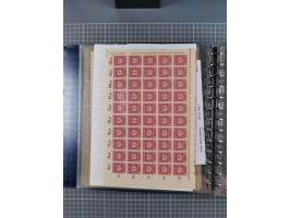 1900/23, reichhaltige und umfangreiche Bogensammlung in 9 Alben, vielfach spezialisiert nach Plattennummern, Farben und Typen