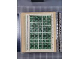 1900/23, reichhaltige und umfangreiche Bogensammlung in 9 Alben, vielfach spezialisiert nach Plattennummern, Farben und Typen