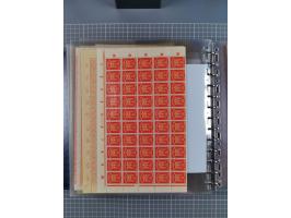 1900/23, reichhaltige und umfangreiche Bogensammlung in 9 Alben, vielfach spezialisiert nach Plattennummern, Farben und Typen