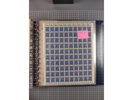 1900/23, reichhaltige und umfangreiche Bogensammlung in 9 Alben, vielfach spezialisiert nach Plattennummern, Farben und Typen