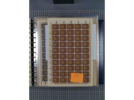 1900/23, reichhaltige und umfangreiche Bogensammlung in 9 Alben, vielfach spezialisiert nach Plattennummern, Farben und Typen