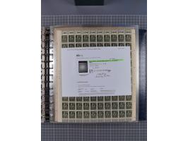 1900/23, reichhaltige und umfangreiche Bogensammlung in 9 Alben, vielfach spezialisiert nach Plattennummern, Farben und Typen