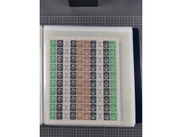 1912/45, kleine Partie Bogen, dabei Mi. I, 110b mit Plattenfehler I, 909-910, Einheitsgeberbogen, etc.