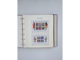 1948/90, in den Hauptnummern augenscheinlich komplette gestempelte Sammlungen Berlin 1948-90 und DDR 1949-90, sowie eine fast