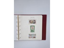 1948/90, in den Hauptnummern augenscheinlich komplette gestempelte Sammlungen Berlin 1948-90 und DDR 1949-90, sowie eine fast