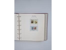 1948/90, in den Hauptnummern augenscheinlich komplette gestempelte Sammlungen Berlin 1948-90 und DDR 1949-90, sowie eine fast