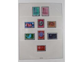 1949/79, postfrische und zusätzlich gestempelte Sammlung, in den Hauptnummern komplett, einschließlich Vor- und Mitläufern, d