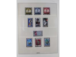 1949/79, postfrische und zusätzlich gestempelte Sammlung, in den Hauptnummern komplett, einschließlich Vor- und Mitläufern, d