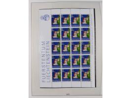 1949/79, postfrische und zusätzlich gestempelte Sammlung, in den Hauptnummern komplett, einschließlich Vor- und Mitläufern, d