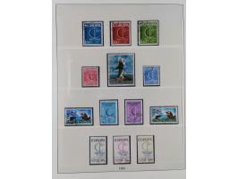 1949/79, postfrische und zusätzlich gestempelte Sammlung, in den Hauptnummern komplett, einschließlich Vor- und Mitläufern, d