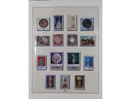 1949/79, postfrische und zusätzlich gestempelte Sammlung, in den Hauptnummern komplett, einschließlich Vor- und Mitläufern, d