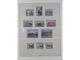 1949/79, postfrische und zusätzlich gestempelte Sammlung, in den Hauptnummern komplett, einschließlich Vor- und Mitläufern, d