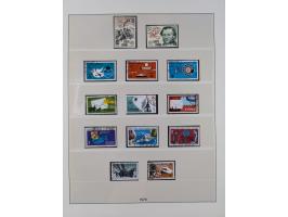 1949/79, postfrische und zusätzlich gestempelte Sammlung, in den Hauptnummern komplett, einschließlich Vor- und Mitläufern, d