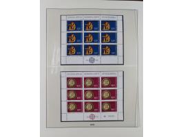 1949/79, postfrische und zusätzlich gestempelte Sammlung, in den Hauptnummern komplett, einschließlich Vor- und Mitläufern, d