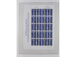 1949/79, postfrische und zusätzlich gestempelte Sammlung, in den Hauptnummern komplett, einschließlich Vor- und Mitläufern, d