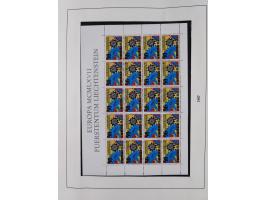 1949/79, postfrische und zusätzlich gestempelte Sammlung, in den Hauptnummern komplett, einschließlich Vor- und Mitläufern, d